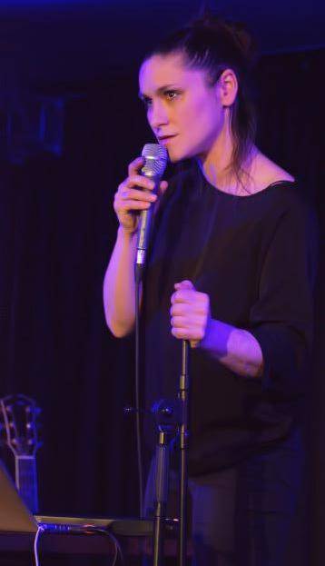 VIDEO: Lenka Dusilová očarovala vyprodaný opavský klub