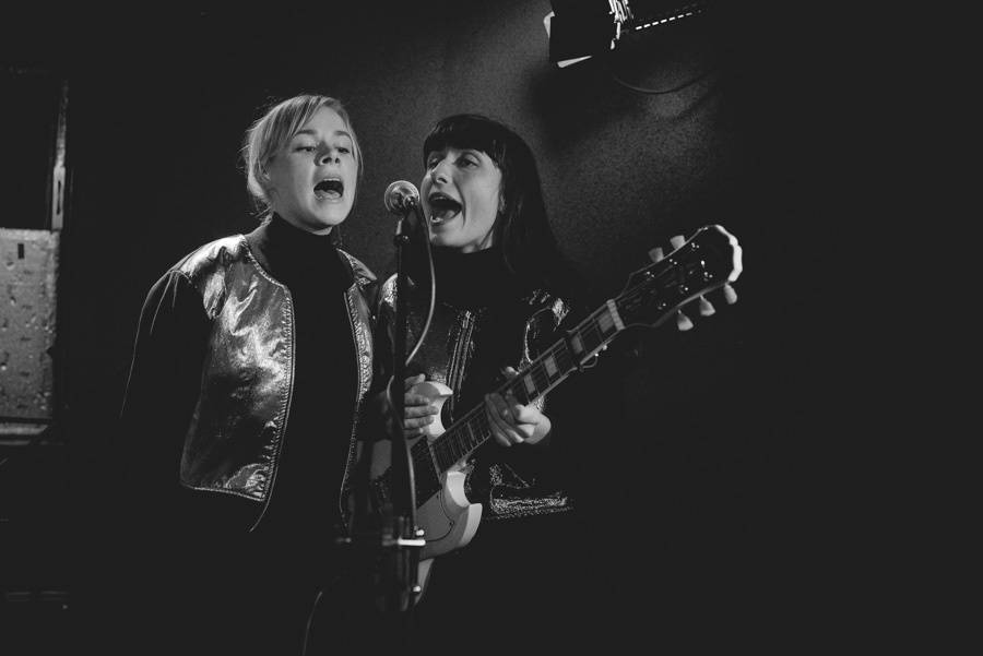 LIVE: V tundrách ukrytí Hey Elbow a na prosluněných kopcích jezdící Pablo Nouvelle