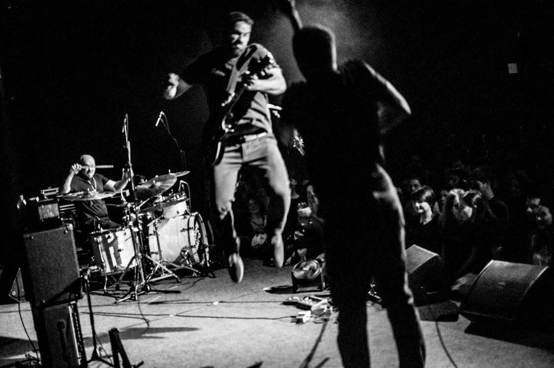 LIVE: Korben Dallas a Kieslowski - sázka na kontrasty