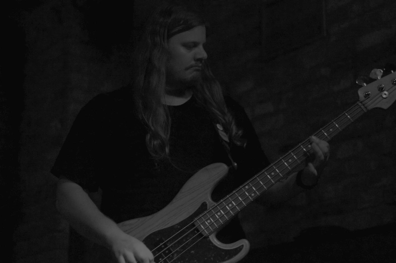 LIVE: Post-punková rozlučka s Basementem za asistence Protomartyr