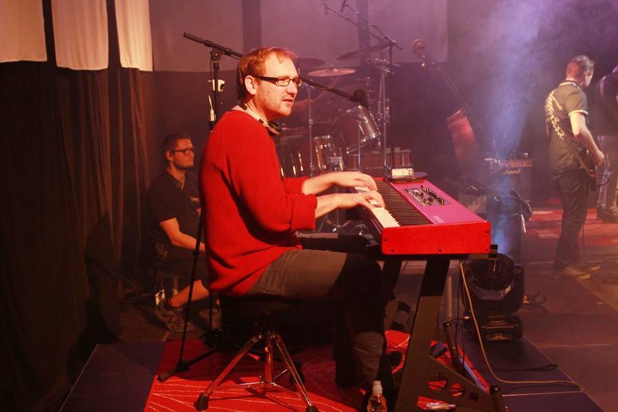 LIVE: Richard Müller v Trutnově jazzoval vyprodanému sálu