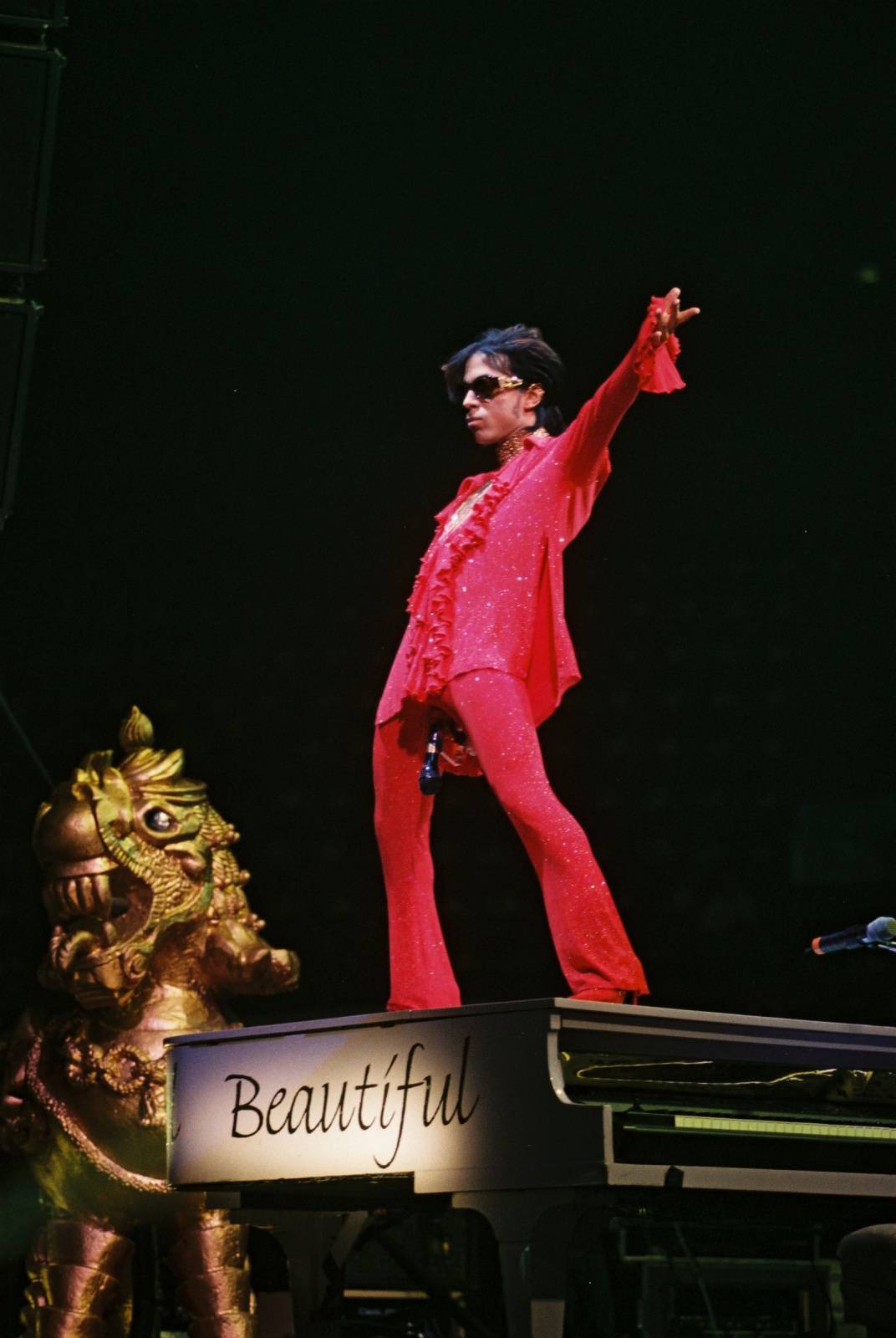 RETRO: Prince předvedl v New Yorku v roce 1998 Jam Of The Year. Byli u toho Roman Holý a Zdeněk Suchý