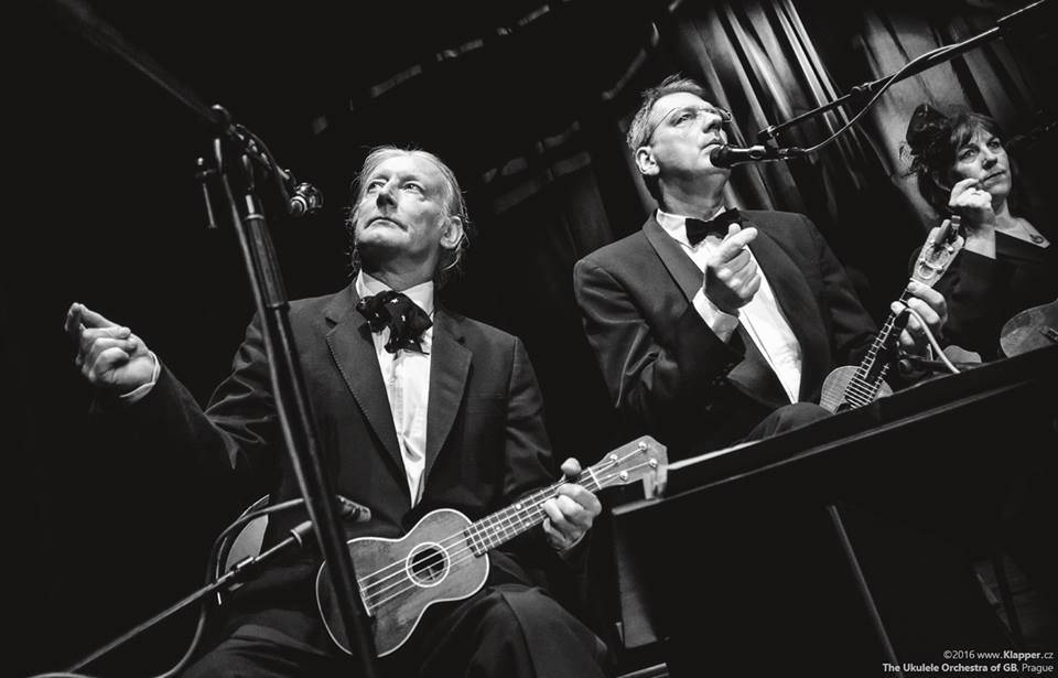 LIVE: Suchý britský humor The Ukulele Orchestra Of Great Britain