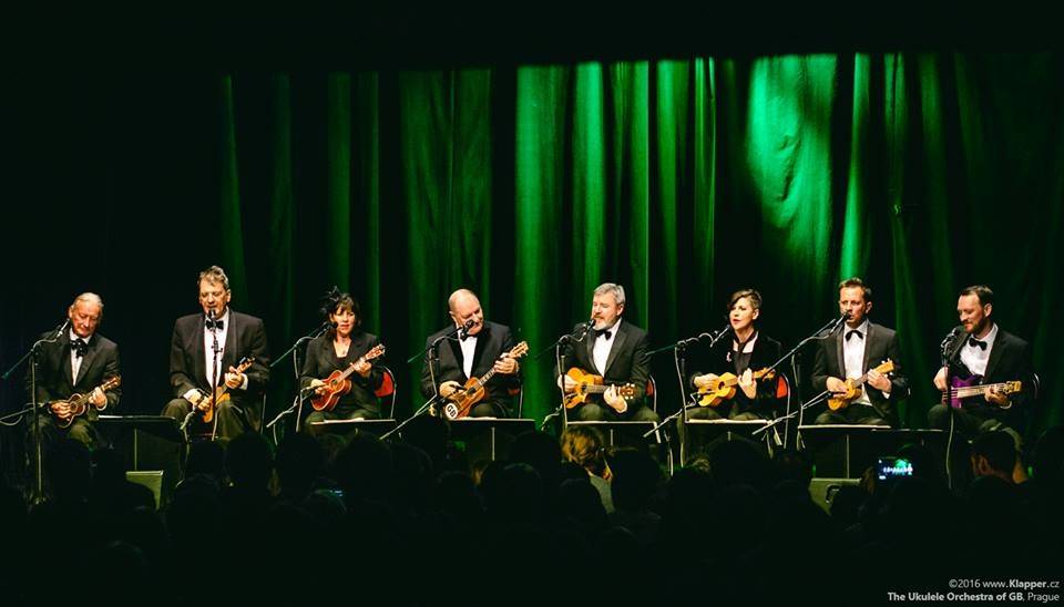 LIVE: Suchý britský humor The Ukulele Orchestra Of Great Britain