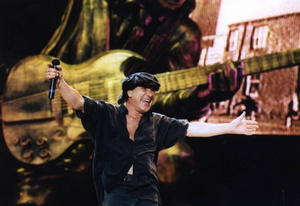 RETRO: AC/DC na Strahově před patnácti lety: Muzika čněla nad show, předkapelou byli Rammstein