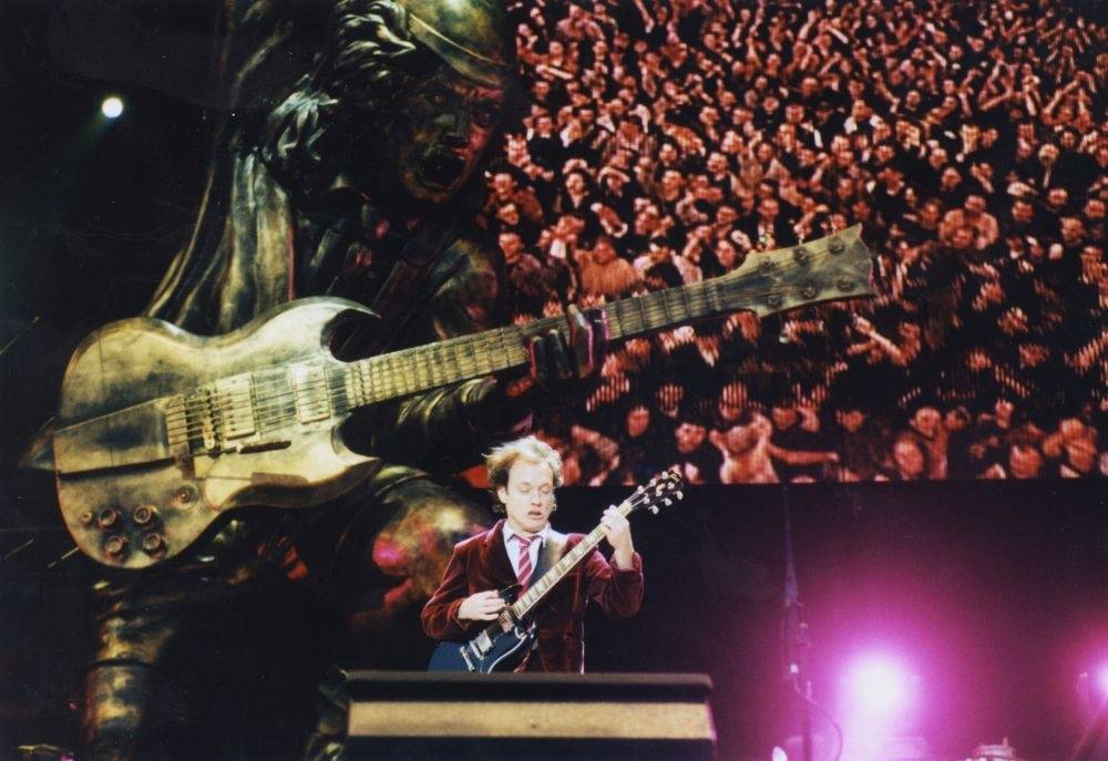 RETRO: AC/DC na Strahově: Muzika čněla nad show, předkapelou byli Rammstein