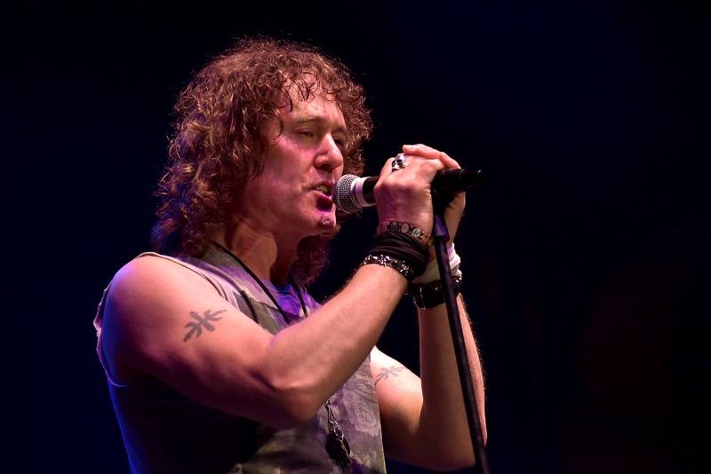 LIVE: Nazareth hrají už jen z nostalgie. V Lucerně emoce nevzbudili