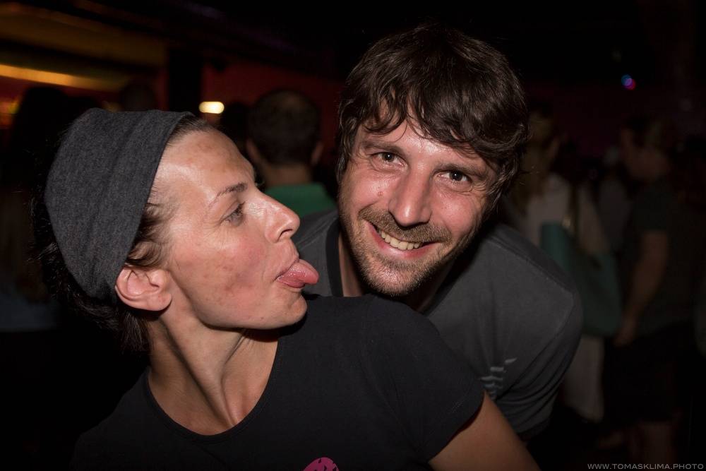 LIVE: Sto zvířat v horku zchladilo Pražany hity i humorem. Směly se sundavat podprsenky!