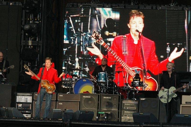 RETRO: Paul McCartney v Praze v roce 2004 vzpomínal na Beatles ve velkém stylu