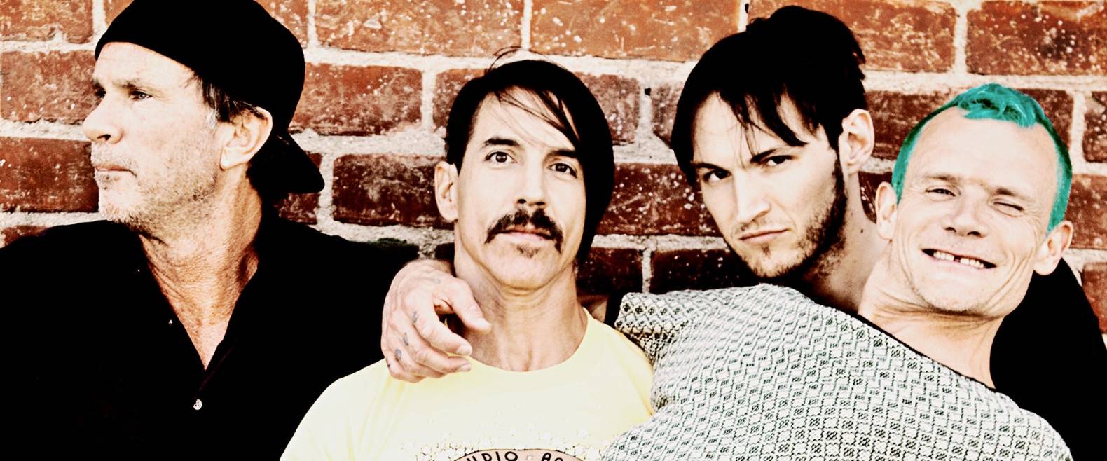 RECENZE: Red Hot Chili Peppers vypráví o svých temných potřebách