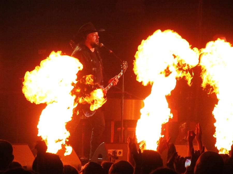 LIVE: Fanoušci Lucie dostali v Bratislavě zase ty největší hity. Už by to ale chtělo novinky