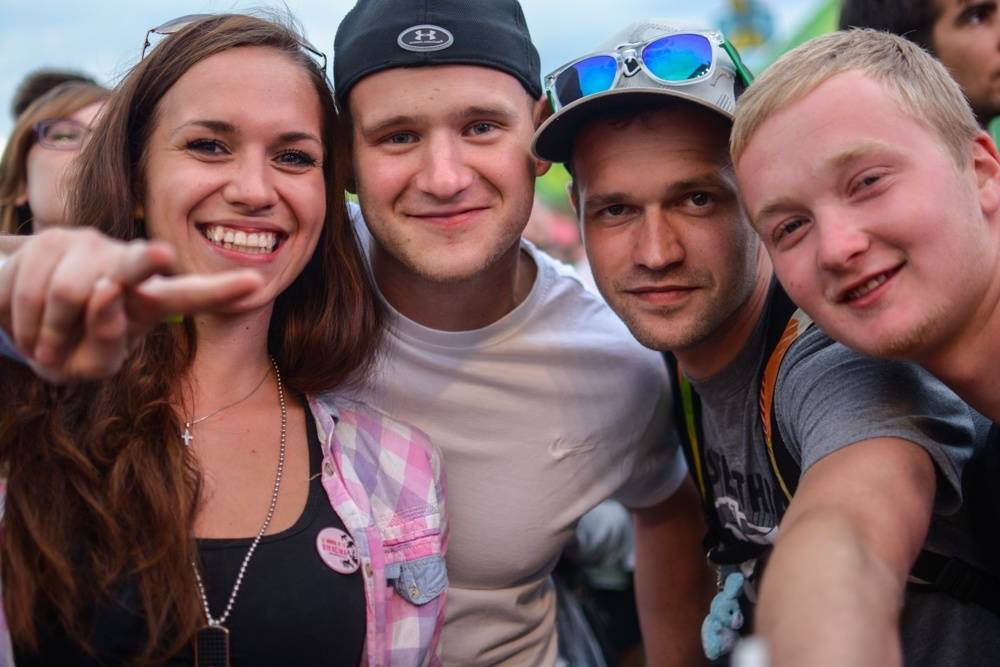 LIVE: První den Rock for People: Nářez v podobě Skillet a Royal Republic, překvapivě skvělí Nero