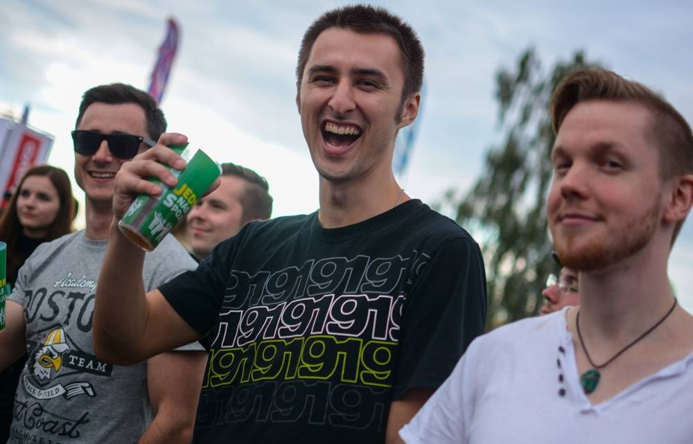 LIVE: První den Rock for People: Nářez v podobě Skillet a Royal Republic, překvapivě skvělí Nero