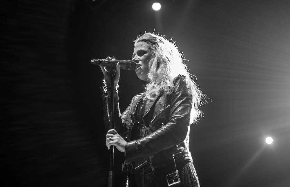 LIVE: První den Rock for People: Nářez v podobě Skillet a Royal Republic, překvapivě skvělí Nero