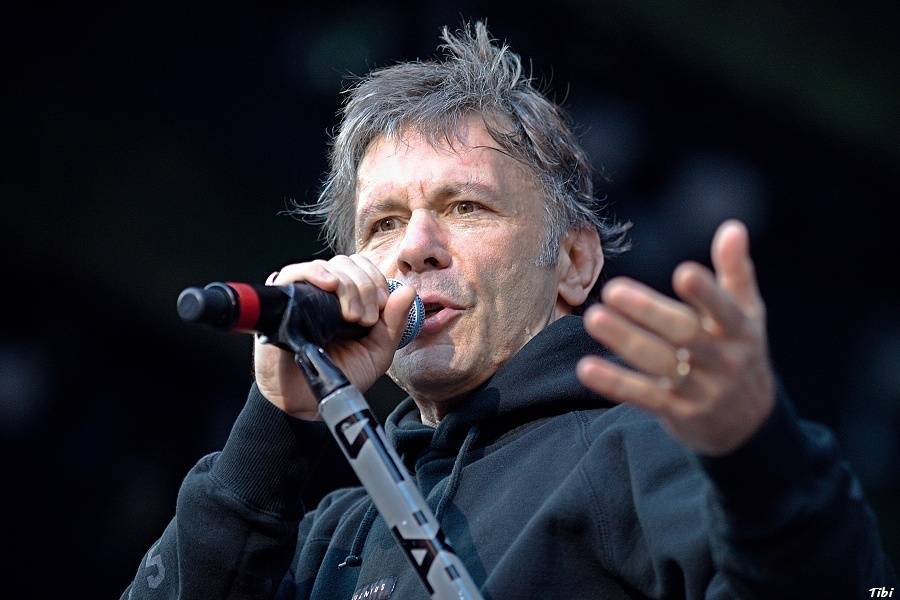 LIVE: Iron Maiden přijeli do Prahy s novým albem, ale po starých kolejích