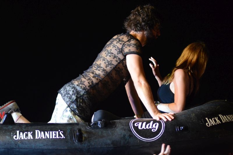 LIVE: Nabitý Vysočina fest: Kabát přivezl plamenomety, Jelen pokřtil vlčata