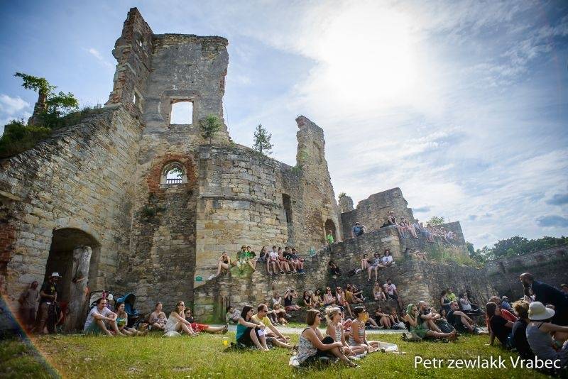 LIVE: Boskovice - tak trochu jiný festival. Letos potěšili Tata Bojs, Lenka Dusilová i Please The Trees