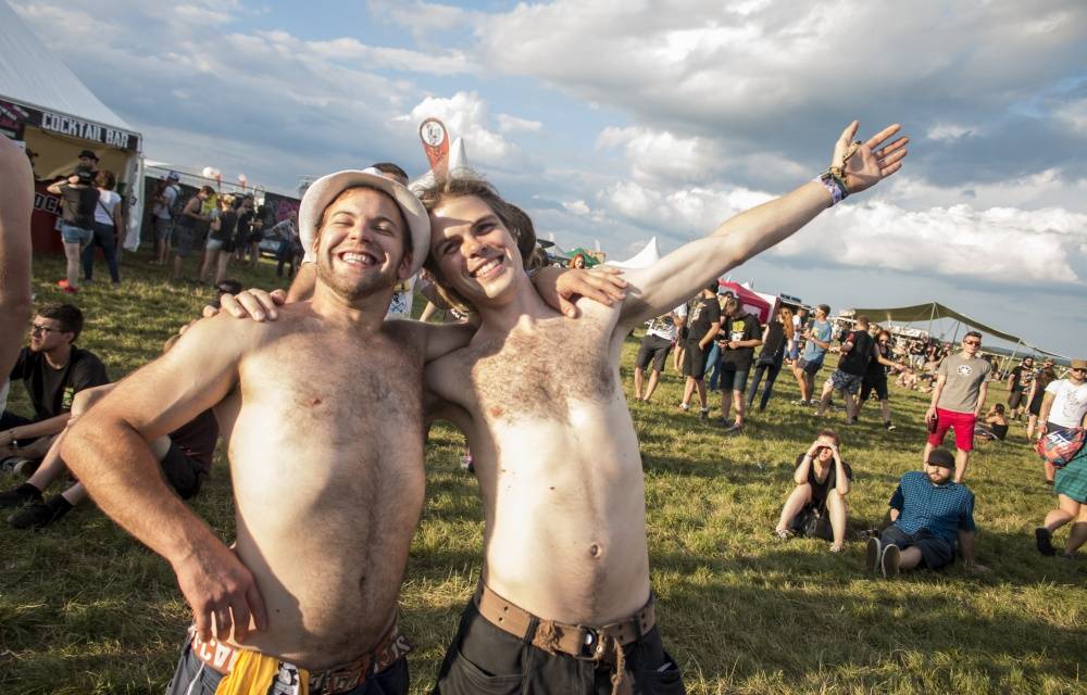 LIVE: Mighty Sounds 2016: Ani bahenní lázeň nezhatila nášup skvělé muziky v Táboře