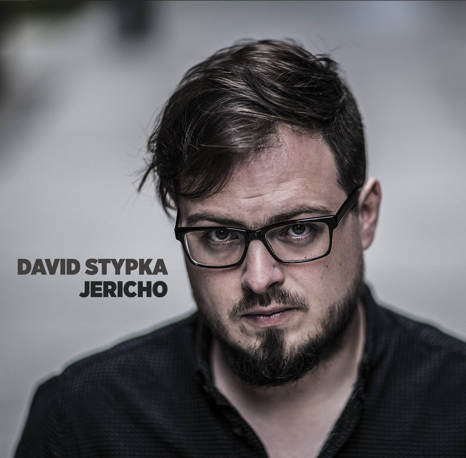RECENZE: David Stypka není žádná rychlokvaška. Na EP Jericho zpívá autenticky a vyzrále