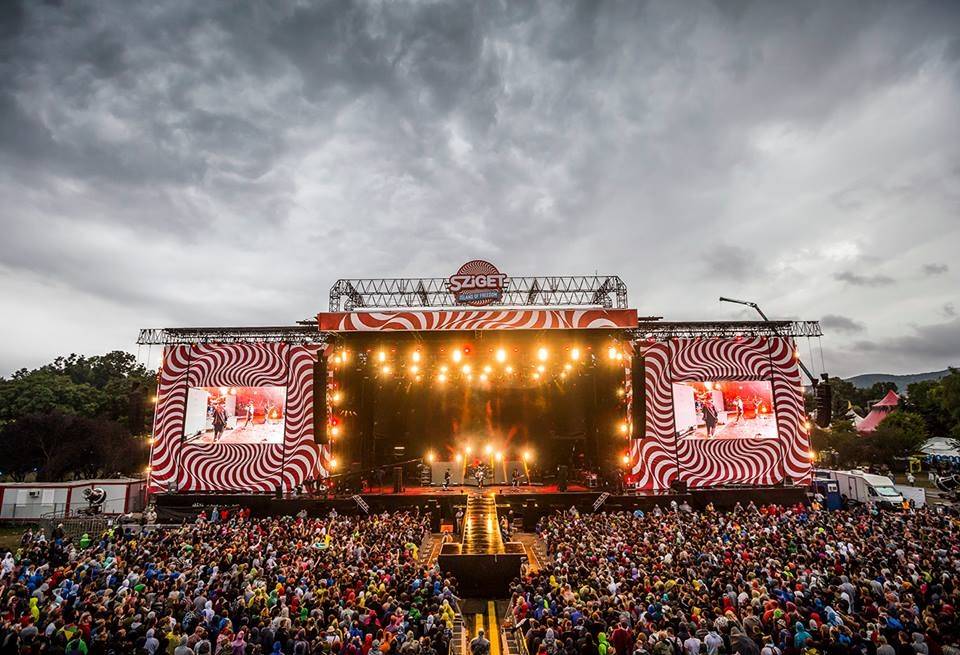 LIVE: Sziget, Glastonbury východní Evropy, je zahájen! Na úvod se předvedli Die Antwoord i The Chemical Brothers