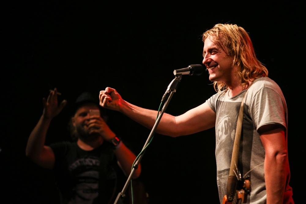 LIVE: Vypsaná Fixa řádila v centru Prahy, na pomoc přišli Supice i čápi