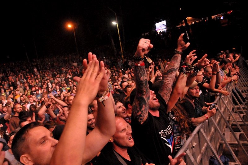 LIVE: Trutnoff jako Český Woodstock opět nezklamal. Pohrdání si kvůli Jakešovi nezaslouží