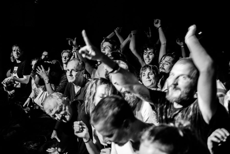 LIVE: Klubová událost léta? Thee Oh Sees rozpoutali v Praze peklo