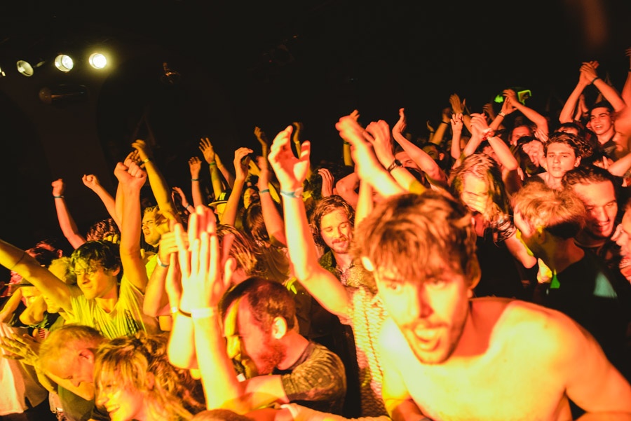 LIVE: Klubová událost léta? Thee Oh Sees rozpoutali v Praze peklo