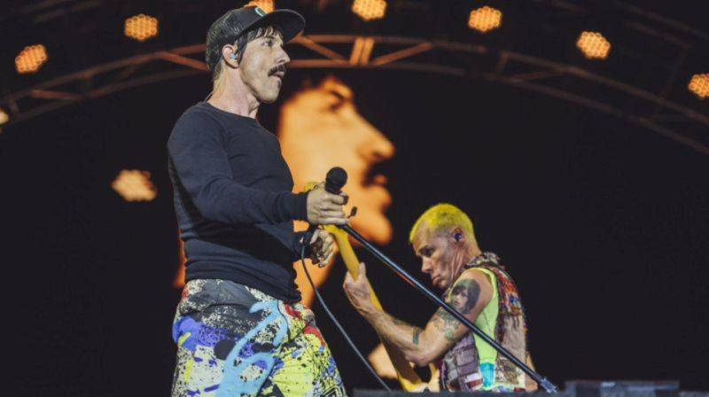 LIVE: Britský Reading festival: Oheň, slunce a pot s Red Hot Chili Peppers nebo Biffy Clyro