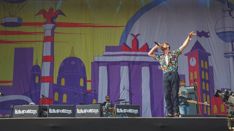 LIVE: Lollapalooza v Berlíně: Lindsey Stirling se věnovala hlavně gymnastice, Kings Of Leon potvrdili svou pověst