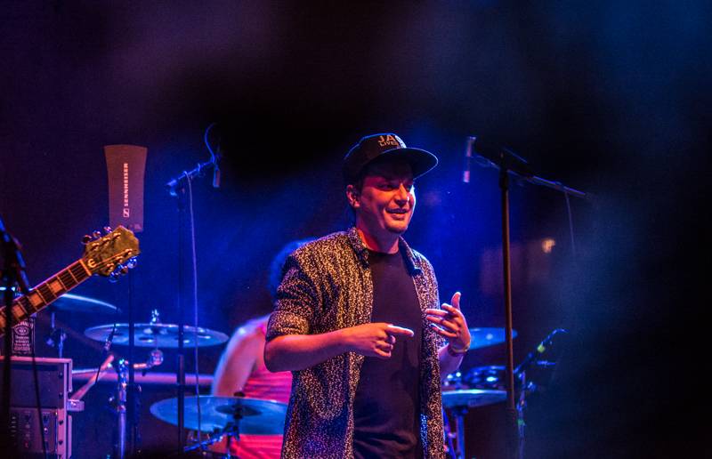 LIVE: Kamera open air doplatil na špatné počasí. UDG nebo Rybičky 48 přesto bavili