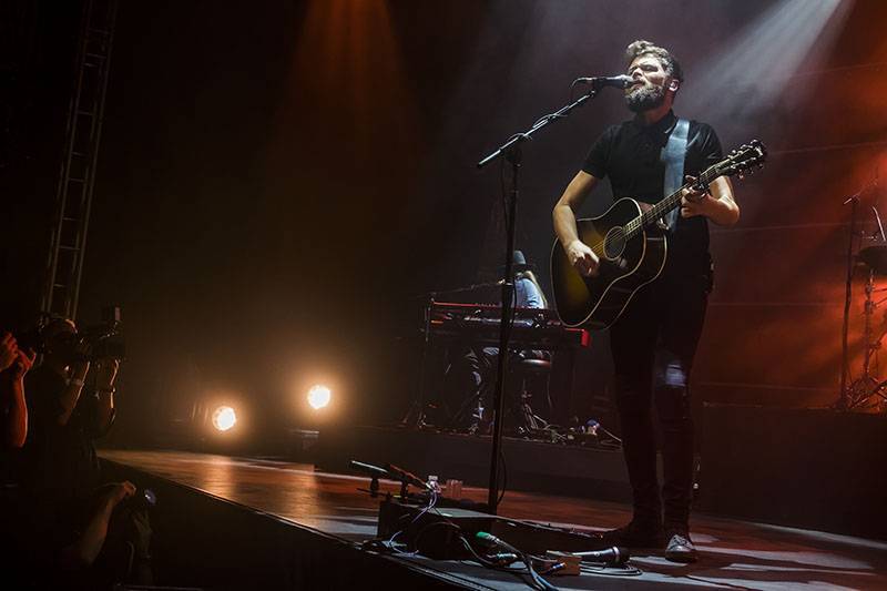 LIVE: Písničkářský zázrak Passenger v Praze: Emoce na dosah ruky