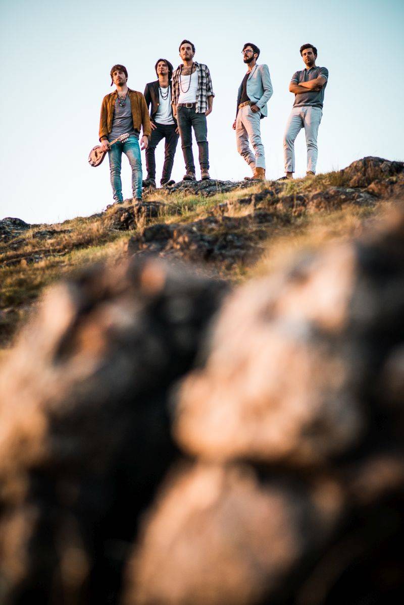 RECENZE: The Fellas vás svezou v zaprášeném kabrioletu