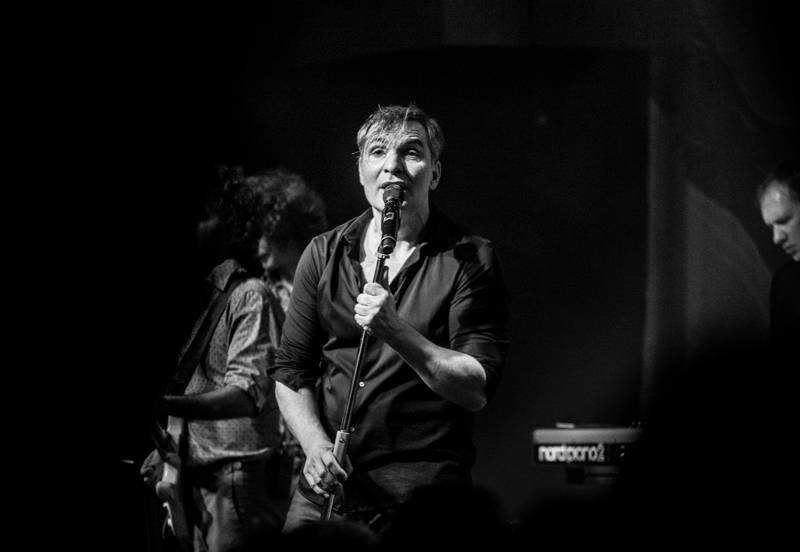 LIVE: Mig 21 proměnili klub v jednu velkou saunu, pod kotlem přitopil i Vojta Dyk