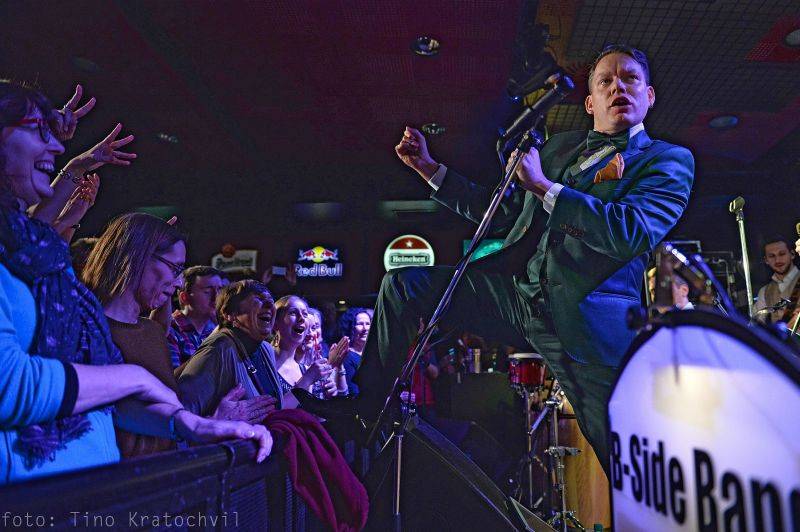 LIVE: B Side Band oslavil deset let ve velkém stylu, do Brna přijeli Ruppert, Černochová i Dyk