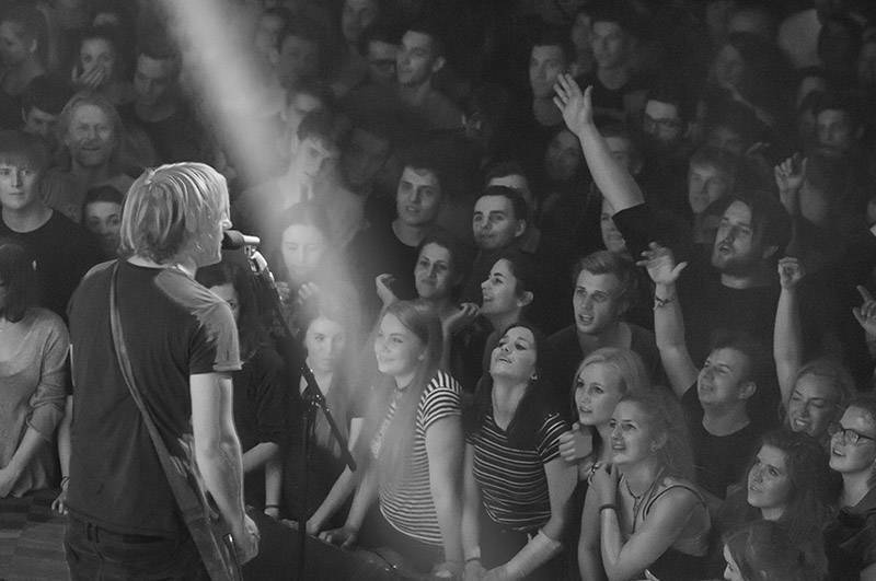 LIVE: Rolničky rozdupány aneb Vánoční koncert Vypsané fixy