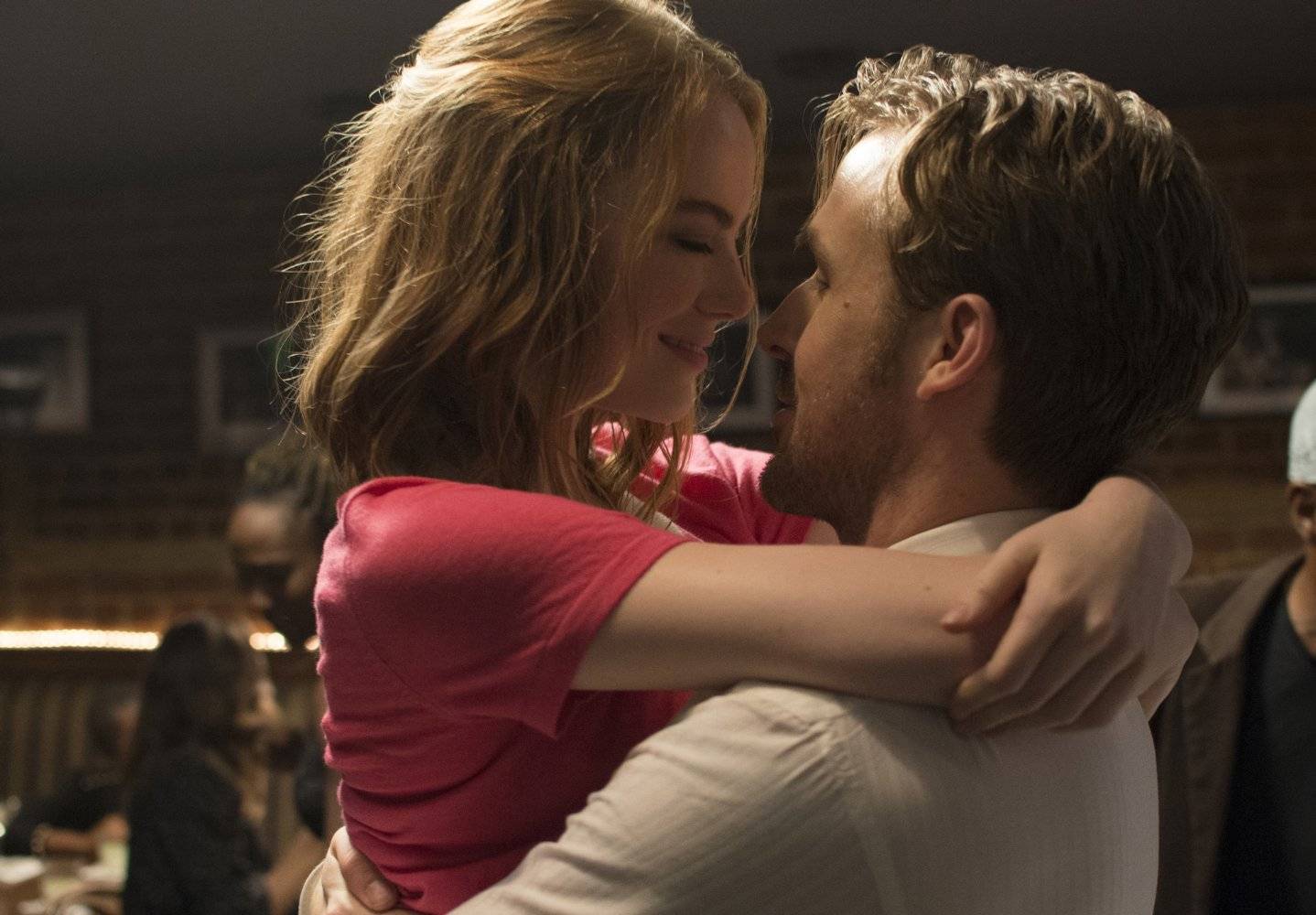 RECENZE: Favorit Oscarů La La Land je milostný dopis muzikálům padesátých let a výborný hudební film