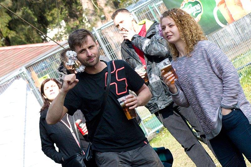 LIVE: Závěr Čarodějálesu v Brně ovládly zahraniční hvězdy v čele s Dog Eat Dog, Clawfinger nebo Kensington