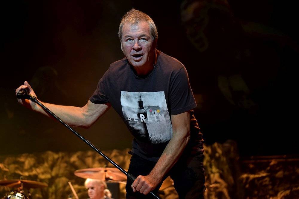 LIVE: Deep Purple zahalili Prahu do kouře na vodě