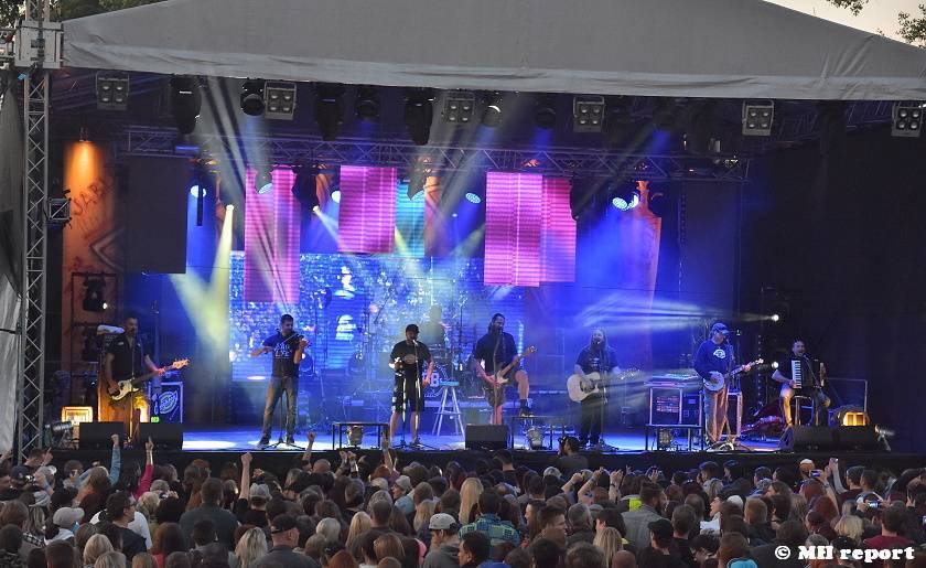 LIVE: Divokej Bill smetl Plzeň jako vlna Tsunami