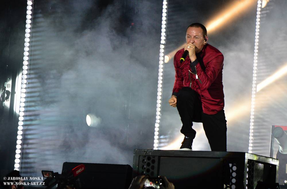 LIVE: Linkin Park v Praze dokázali, že stále kralují pódiím. Aerodrome festival jim ležel u nohou