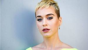RECENZE: Katy Perry vykročila ze své komfortní zóny. Witness není výjimečná deska, ale zaslouží si šanci