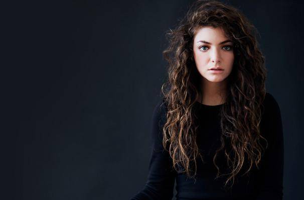 RECENZE: Lorde znovu přišla, nahrála a zvítězila