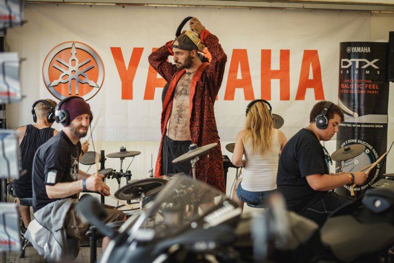 Nova Rock, den třetí - metalcorové hody se Sleeping With Sirens, objev Moose Blood a spojení Prophets Of Rage se System Of A Down