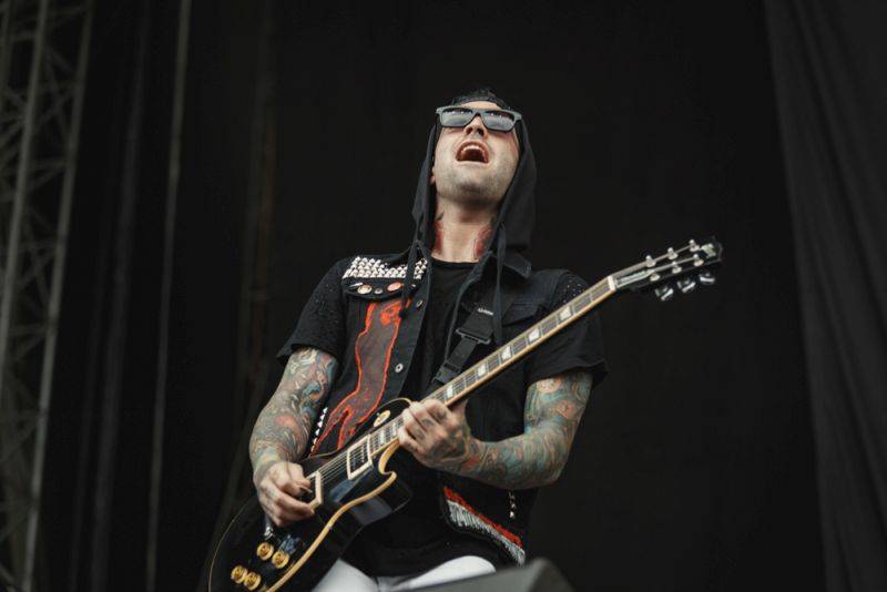 Nova Rock, den třetí - metalcorové hody se Sleeping With Sirens, objev Moose Blood a spojení Prophets Of Rage se System Of A Down