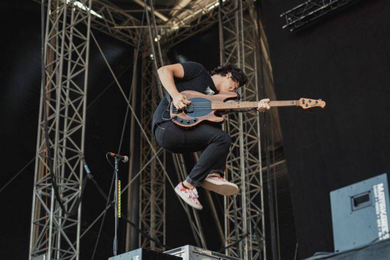 Nova Rock, den třetí - metalcorové hody se Sleeping With Sirens, objev Moose Blood a spojení Prophets Of Rage se System Of A Down