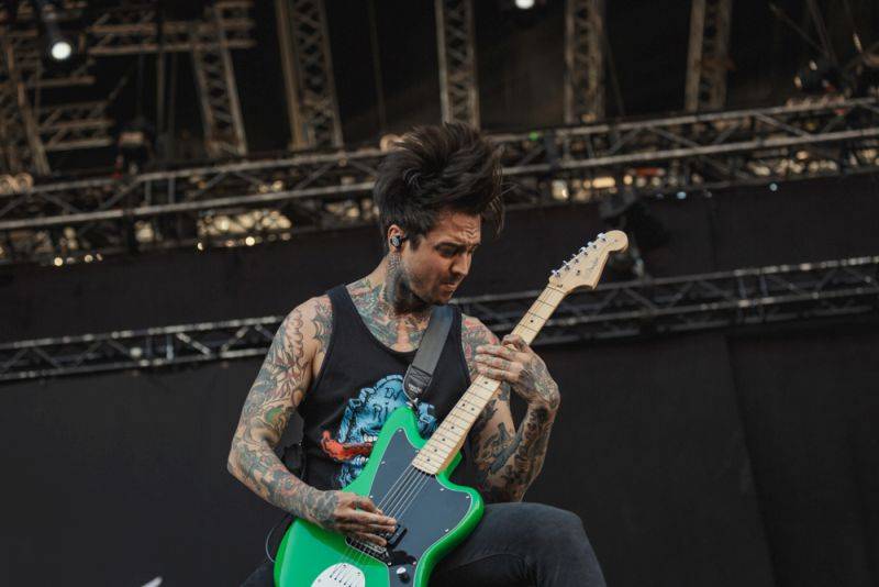 Nova Rock, den třetí - metalcorové hody se Sleeping With Sirens, objev Moose Blood a spojení Prophets Of Rage se System Of A Down