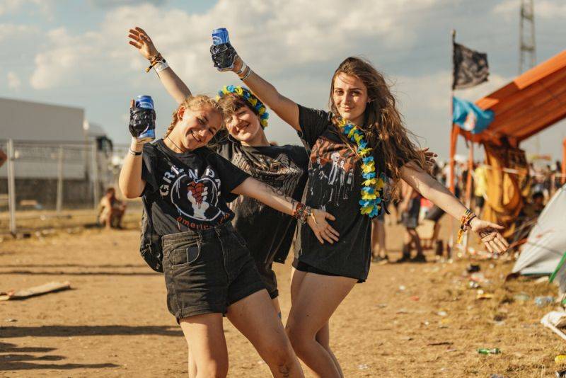 Nova Rock, den třetí - metalcorové hody se Sleeping With Sirens, objev Moose Blood a spojení Prophets Of Rage se System Of A Down