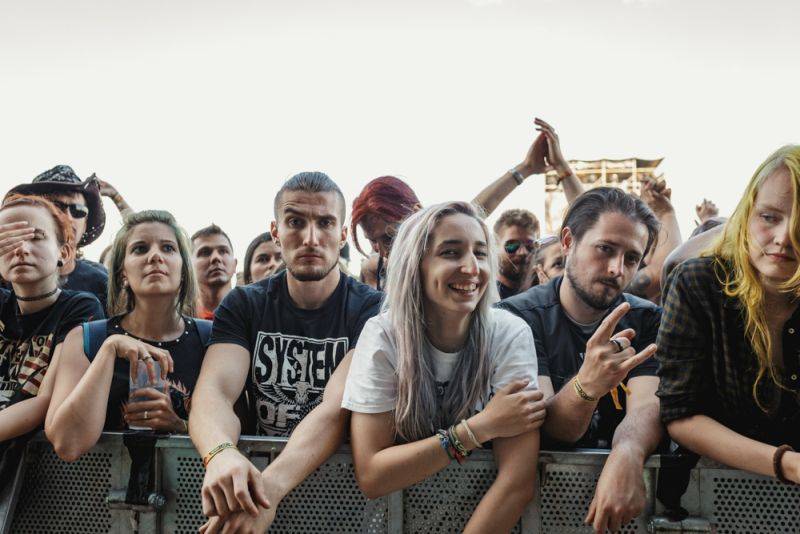 Nova Rock, den třetí - metalcorové hody se Sleeping With Sirens, objev Moose Blood a spojení Prophets Of Rage se System Of A Down