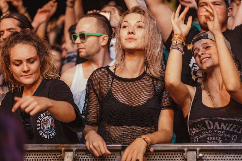 Nova Rock, den třetí - metalcorové hody se Sleeping With Sirens, objev Moose Blood a spojení Prophets Of Rage se System Of A Down